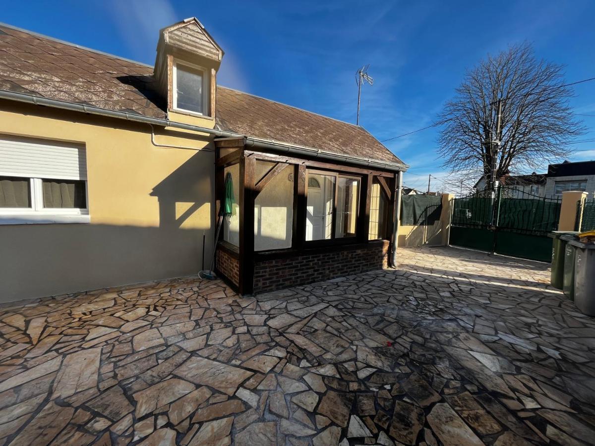 אורליאן Studios Au Quartier Pavillonnaire Rue D Ambert מראה חיצוני תמונה