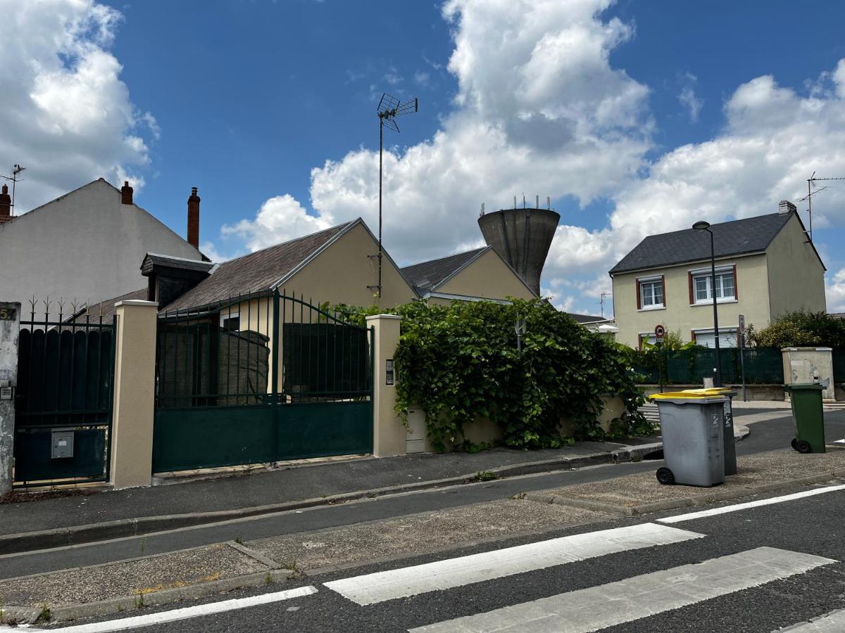 אורליאן Studios Au Quartier Pavillonnaire Rue D Ambert מראה חיצוני תמונה