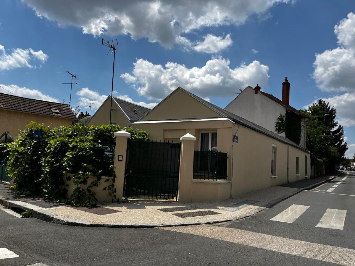 אורליאן Studios Au Quartier Pavillonnaire Rue D Ambert מראה חיצוני תמונה