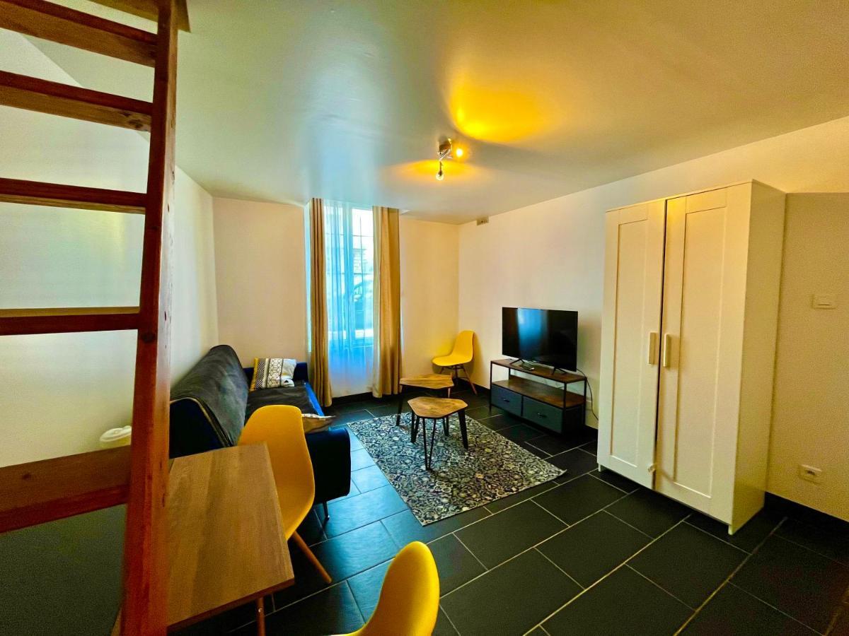 אורליאן Studios Au Quartier Pavillonnaire Rue D Ambert מראה חיצוני תמונה